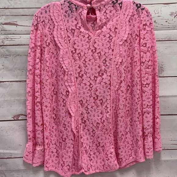 Smythe Pink Scalloped Lace Top Blouse Size Medium Buttoned Cowl Neck Designer - Picture 5 of 7